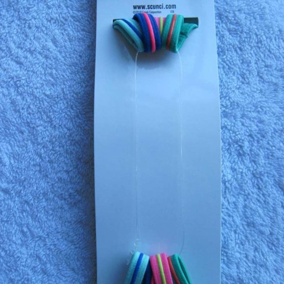 Scunci Everyday & Active No Slip Silicone No Metal Damage Comfy Head Bands Black - Picture 7 of 16